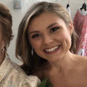 Meet your Posher, Madeline